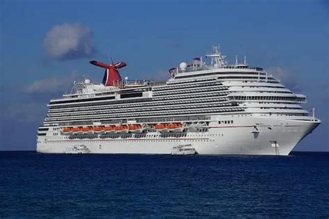 A Day in the Life of a Berth on Carnival Magic